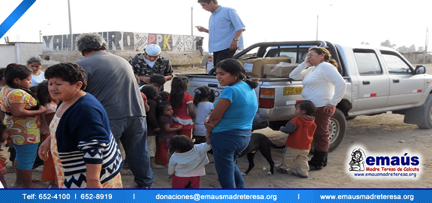 Donación de ropa en Chincha 2013