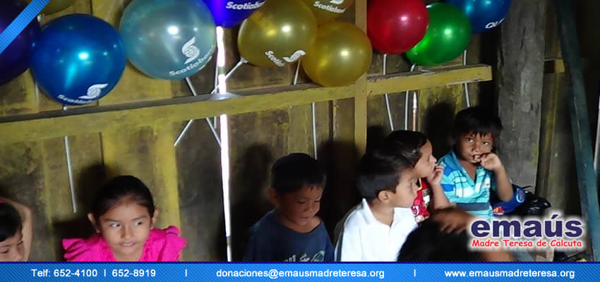 Donación de máquina piladora de arroz en Iquitos 2013