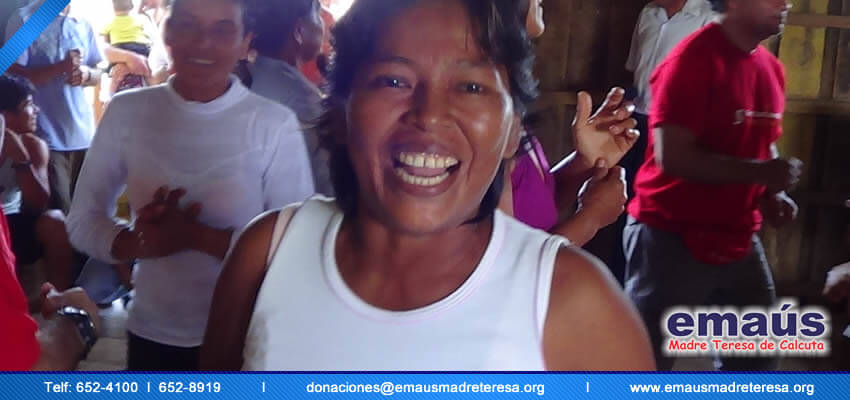 Donación de máquina piladora de arroz en Iquitos 2013