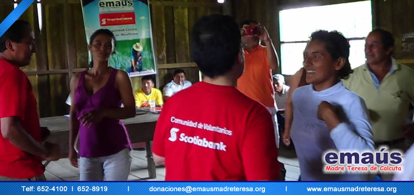 Donación de máquina piladora de arroz en Iquitos 2013