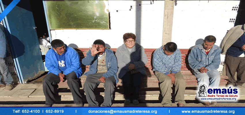 Donación de ropa para albergue en Huancayo 2014
